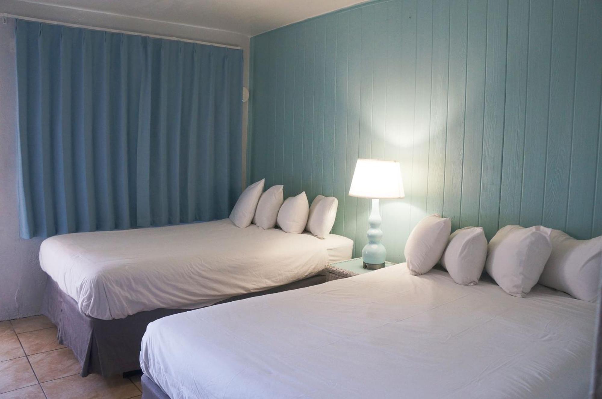 Ocean Holiday Motel Daytona Beach Exterior photo