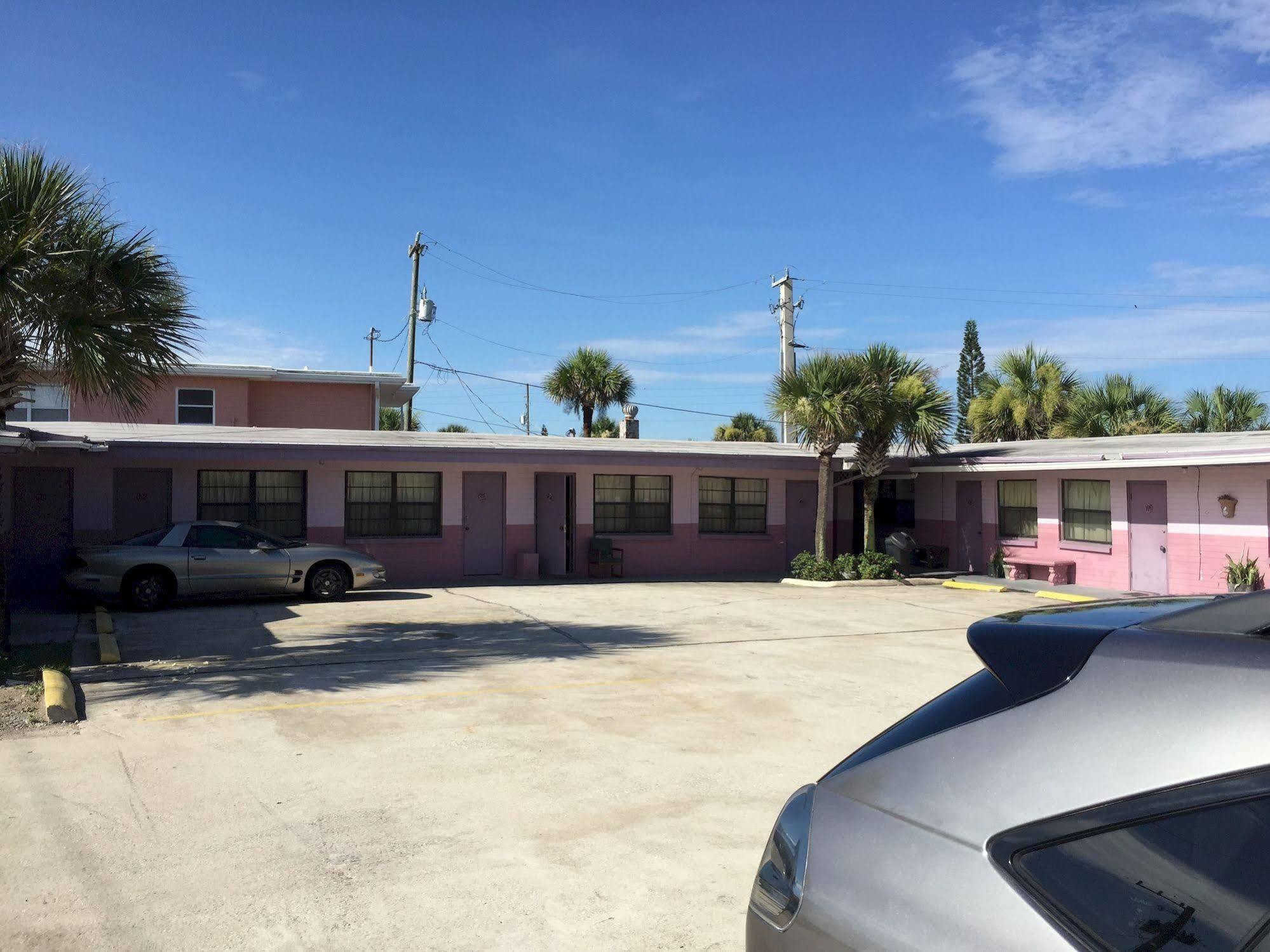 Ocean Holiday Motel Daytona Beach Exterior photo